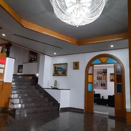Hotel De Rosa 2*