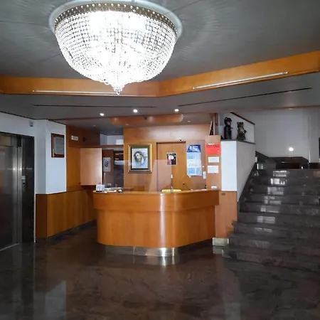 Hotel De Rosa 2*