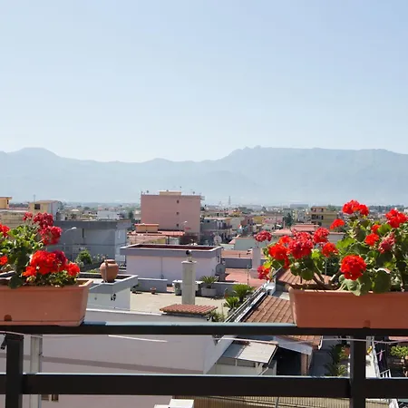 Hotel De Rosa 2*