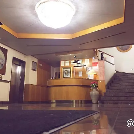 De Rosa Hotel 2*